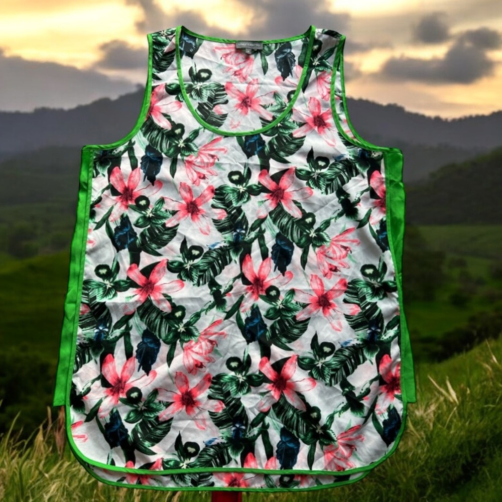 Vince Camuto Floral Tank Top Size M Green Pink Sleeveless‎ Blouse Lightweight